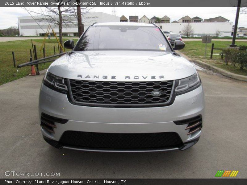 Indus Silver Metallic / Ebony 2019 Land Rover Range Rover Velar R-Dynamic SE