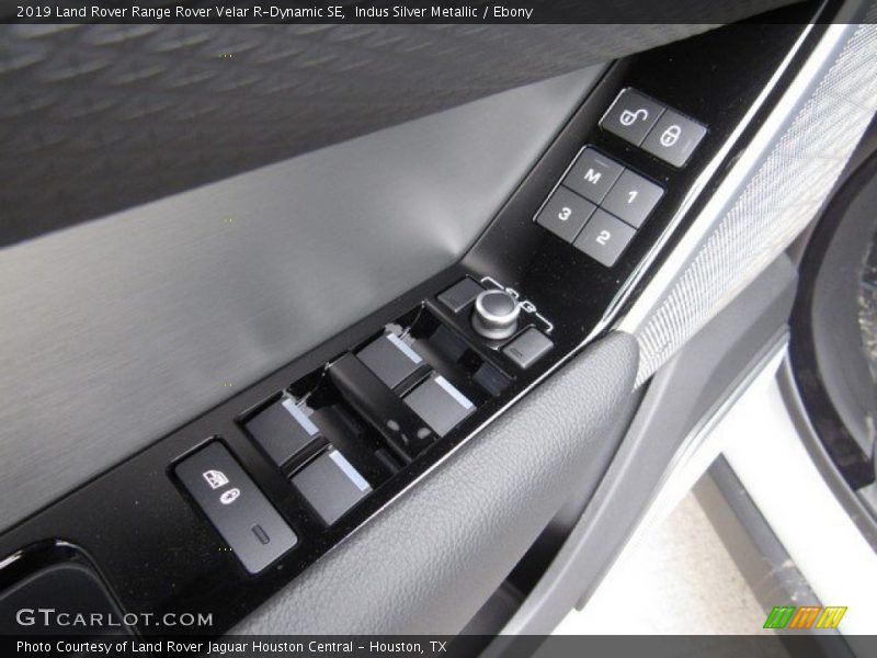 Indus Silver Metallic / Ebony 2019 Land Rover Range Rover Velar R-Dynamic SE