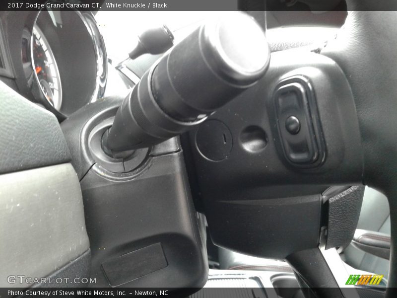 White Knuckle / Black 2017 Dodge Grand Caravan GT