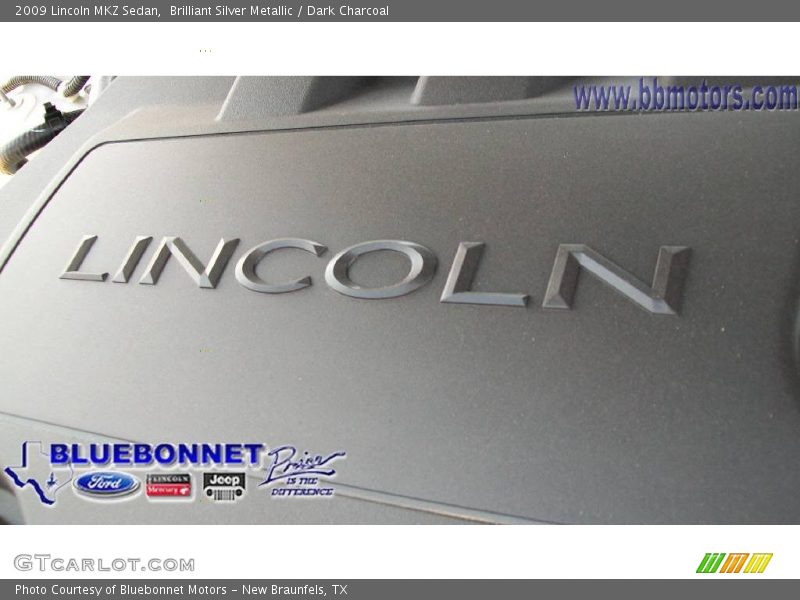 Brilliant Silver Metallic / Dark Charcoal 2009 Lincoln MKZ Sedan