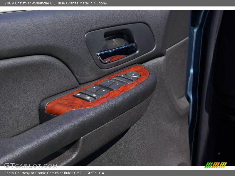 Blue Granite Metallic / Ebony 2009 Chevrolet Avalanche LT