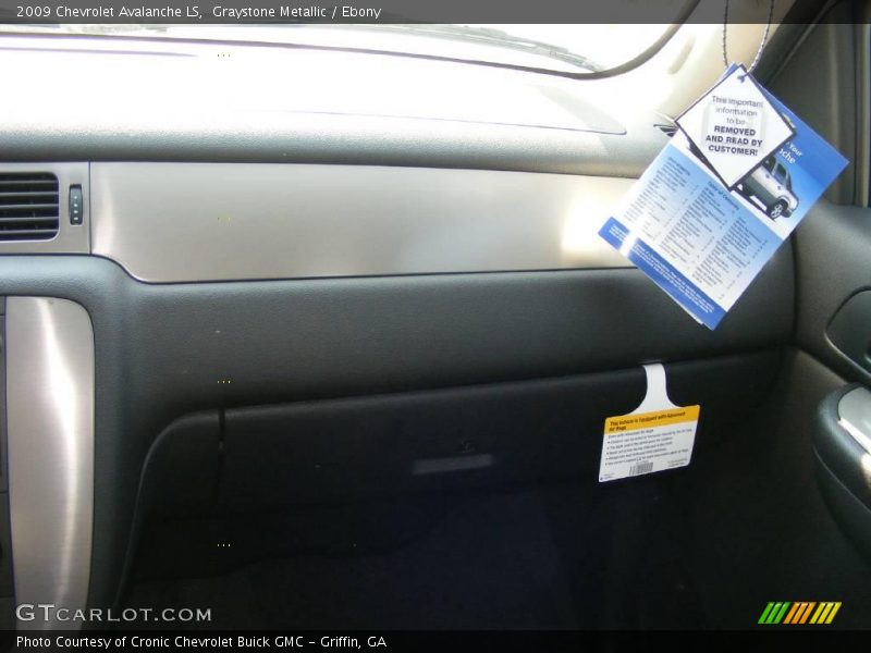 Graystone Metallic / Ebony 2009 Chevrolet Avalanche LS