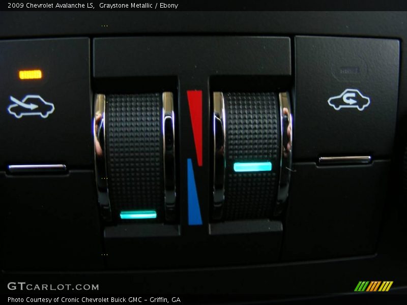 Graystone Metallic / Ebony 2009 Chevrolet Avalanche LS