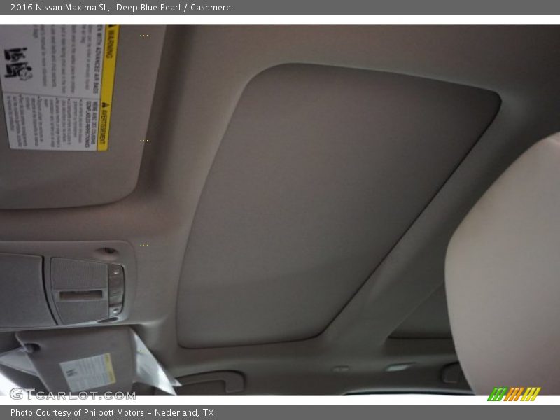 Deep Blue Pearl / Cashmere 2016 Nissan Maxima SL