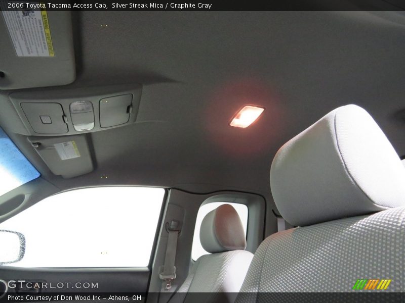 Silver Streak Mica / Graphite Gray 2006 Toyota Tacoma Access Cab