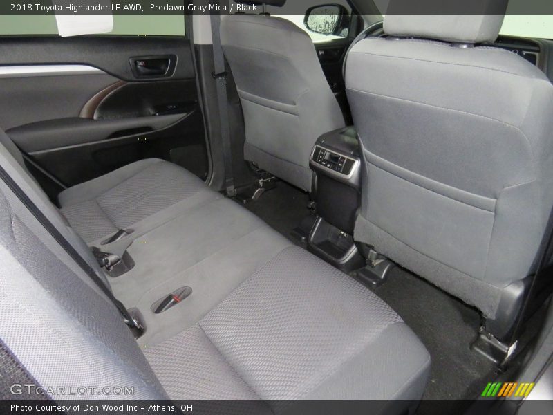 Predawn Gray Mica / Black 2018 Toyota Highlander LE AWD