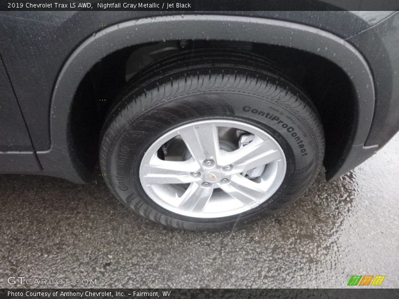 Nightfall Gray Metallic / Jet Black 2019 Chevrolet Trax LS AWD