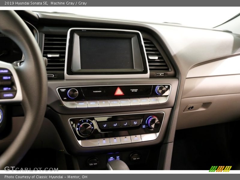 Machine Gray / Gray 2019 Hyundai Sonata SE