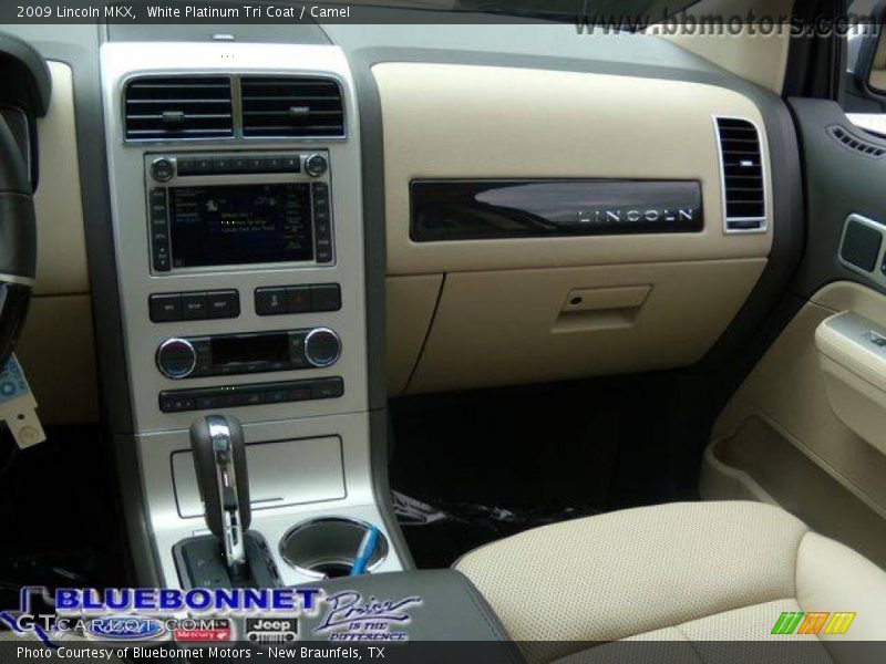White Platinum Tri Coat / Camel 2009 Lincoln MKX
