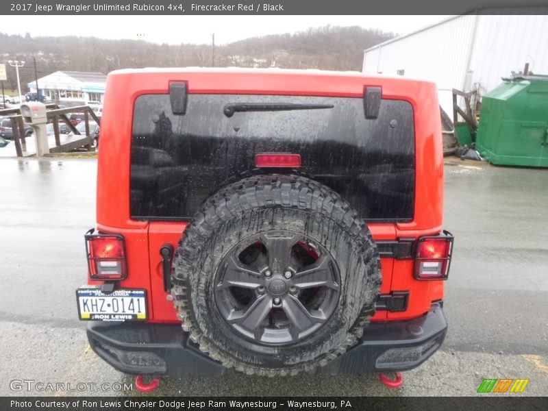 Firecracker Red / Black 2017 Jeep Wrangler Unlimited Rubicon 4x4