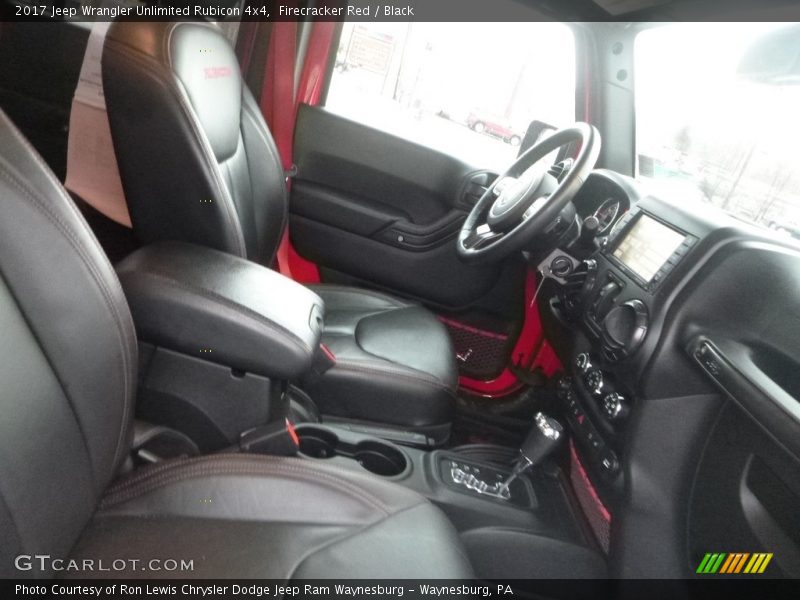 Firecracker Red / Black 2017 Jeep Wrangler Unlimited Rubicon 4x4