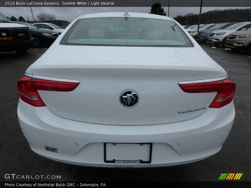 Summit White / Light Neutral 2019 Buick LaCrosse Essence