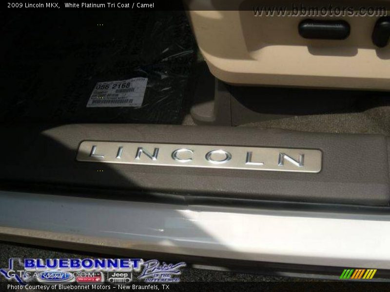 White Platinum Tri Coat / Camel 2009 Lincoln MKX