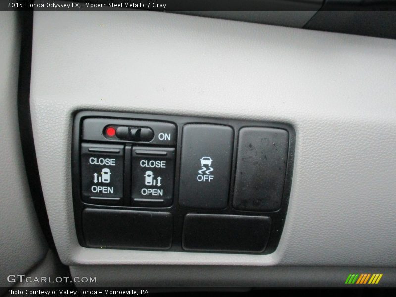 Modern Steel Metallic / Gray 2015 Honda Odyssey EX
