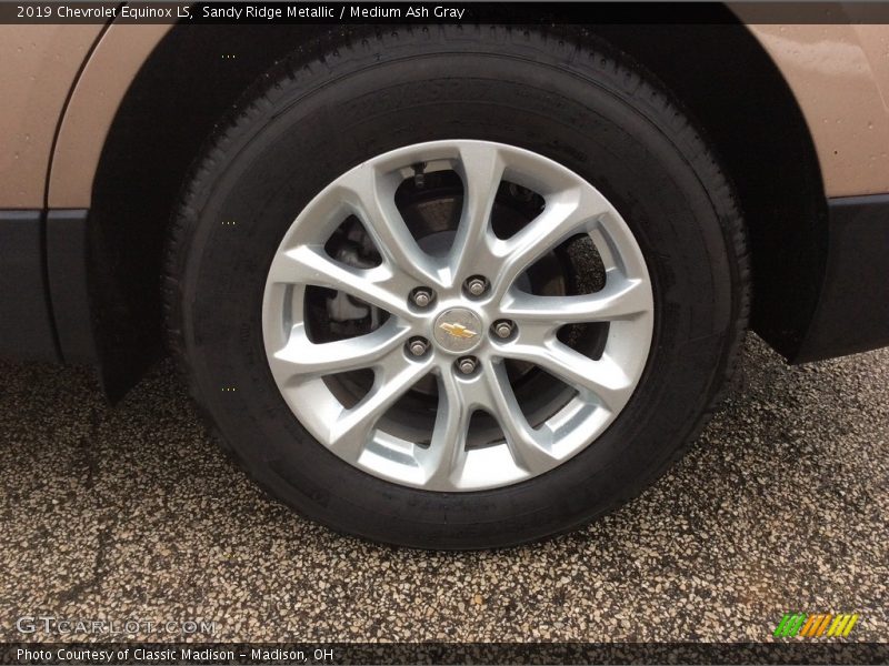 Sandy Ridge Metallic / Medium Ash Gray 2019 Chevrolet Equinox LS