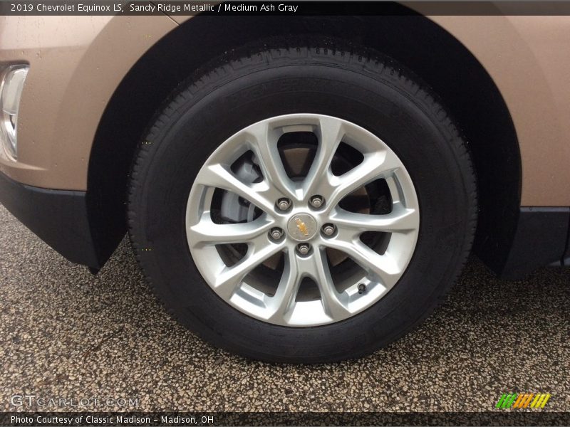 Sandy Ridge Metallic / Medium Ash Gray 2019 Chevrolet Equinox LS