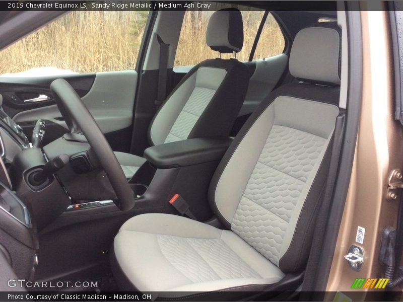 Sandy Ridge Metallic / Medium Ash Gray 2019 Chevrolet Equinox LS