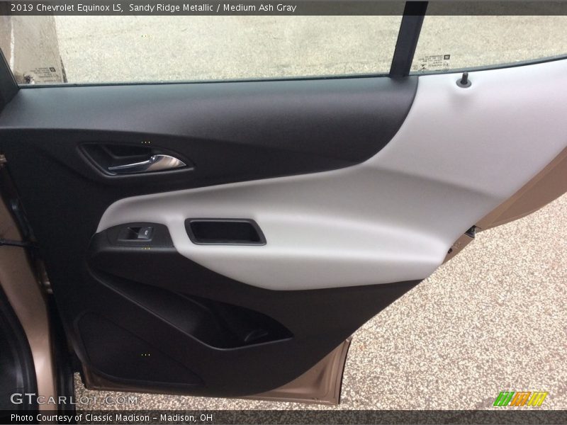 Sandy Ridge Metallic / Medium Ash Gray 2019 Chevrolet Equinox LS