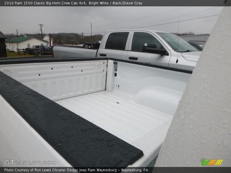 Bright White / Black/Diesel Gray 2019 Ram 1500 Classic Big Horn Crew Cab 4x4