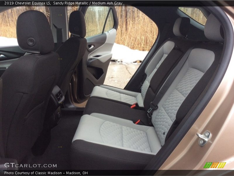 Sandy Ridge Metallic / Medium Ash Gray 2019 Chevrolet Equinox LS