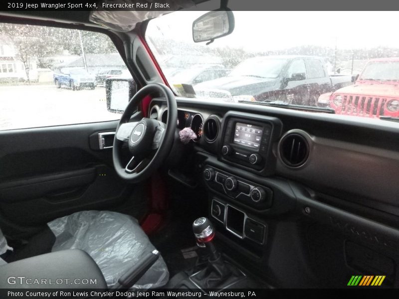 Firecracker Red / Black 2019 Jeep Wrangler Sport 4x4