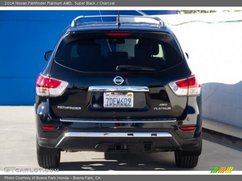 Super Black / Charcoal 2014 Nissan Pathfinder Platinum AWD