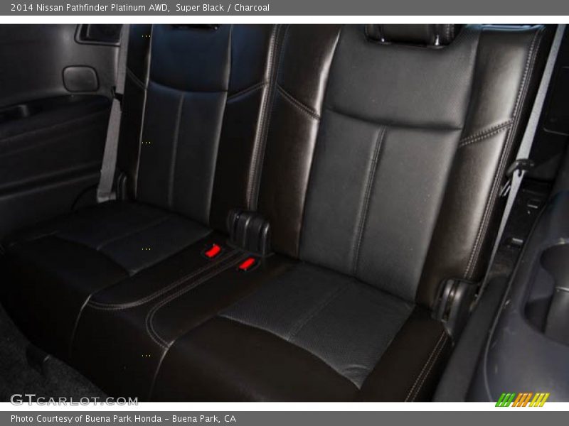 Super Black / Charcoal 2014 Nissan Pathfinder Platinum AWD