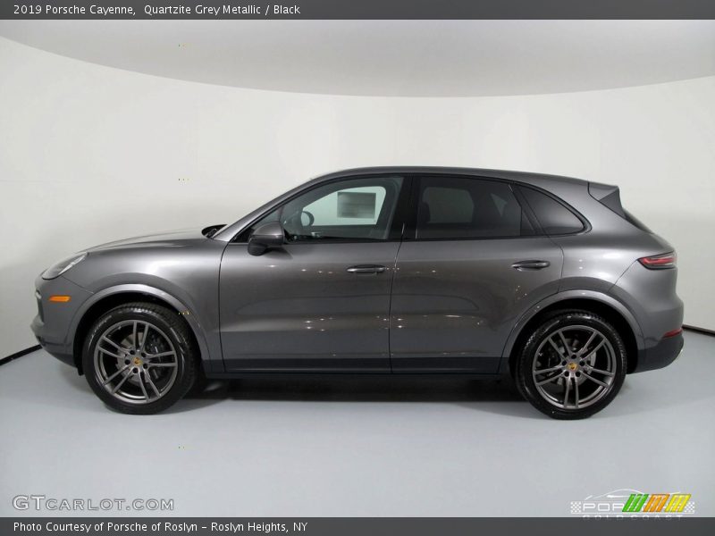 Quartzite Grey Metallic / Black 2019 Porsche Cayenne