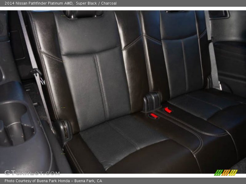 Super Black / Charcoal 2014 Nissan Pathfinder Platinum AWD