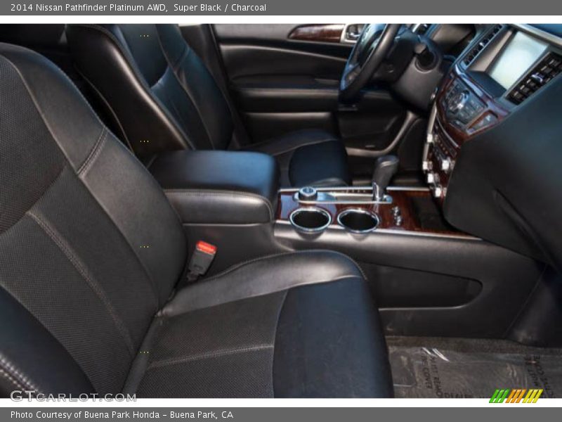 Super Black / Charcoal 2014 Nissan Pathfinder Platinum AWD
