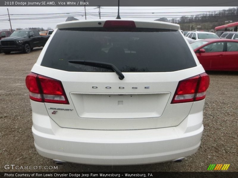 Vice White / Black 2018 Dodge Journey SE AWD