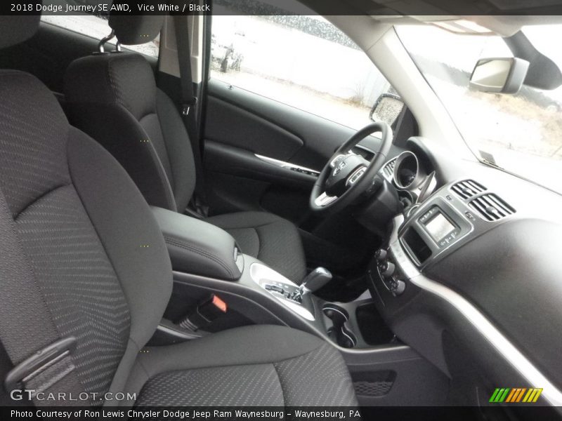 Vice White / Black 2018 Dodge Journey SE AWD