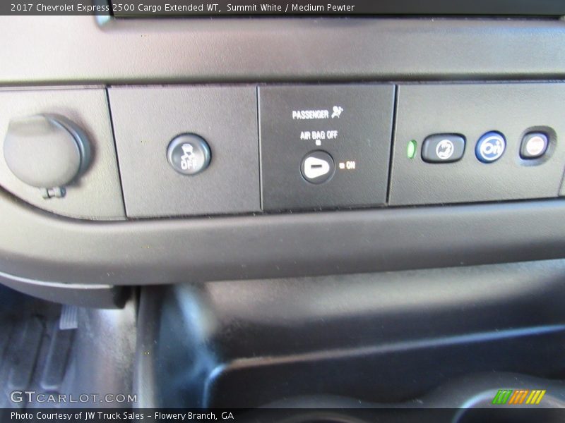 Summit White / Medium Pewter 2017 Chevrolet Express 2500 Cargo Extended WT