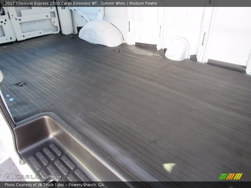 Summit White / Medium Pewter 2017 Chevrolet Express 2500 Cargo Extended WT