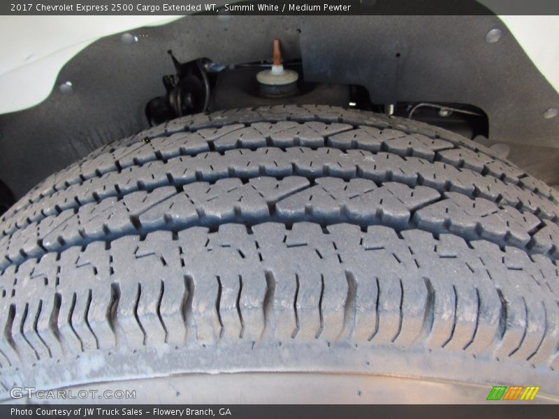 Summit White / Medium Pewter 2017 Chevrolet Express 2500 Cargo Extended WT