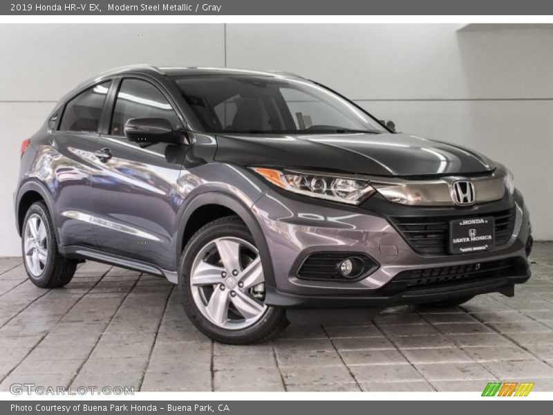 Front 3/4 View of 2019 HR-V EX