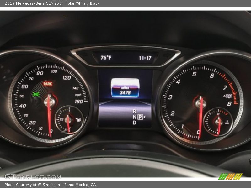 Polar White / Black 2019 Mercedes-Benz GLA 250
