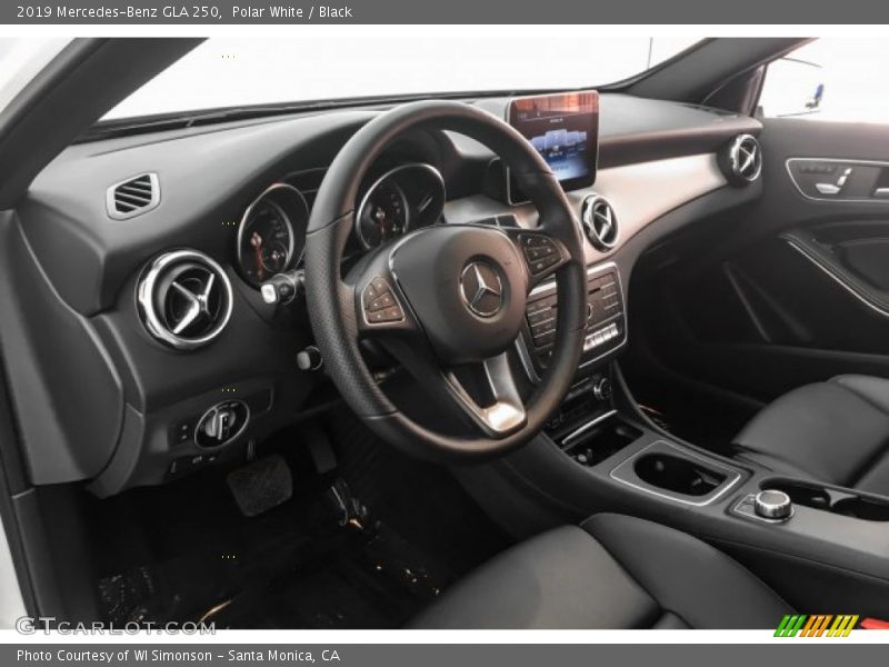 Polar White / Black 2019 Mercedes-Benz GLA 250