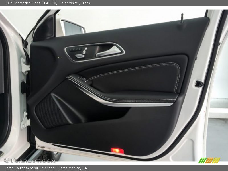 Polar White / Black 2019 Mercedes-Benz GLA 250