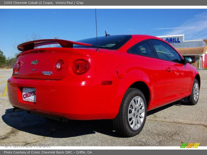 Victory Red / Gray 2009 Chevrolet Cobalt LS Coupe