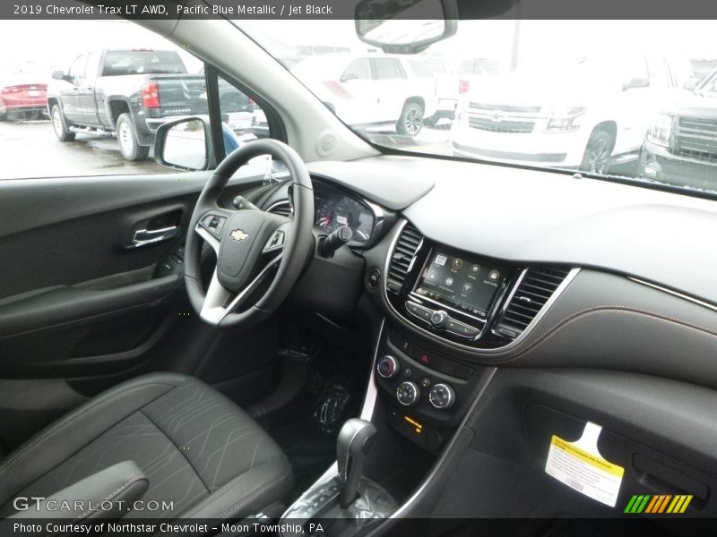 Pacific Blue Metallic / Jet Black 2019 Chevrolet Trax LT AWD