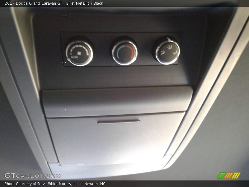 Billet Metallic / Black 2017 Dodge Grand Caravan GT