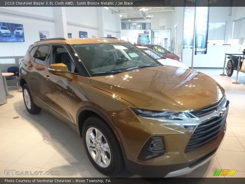 Sunlit Bronze Metallic / Jet Black 2019 Chevrolet Blazer 3.6L Cloth AWD