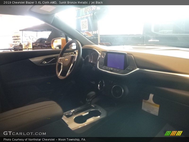 Sunlit Bronze Metallic / Jet Black 2019 Chevrolet Blazer 3.6L Cloth AWD