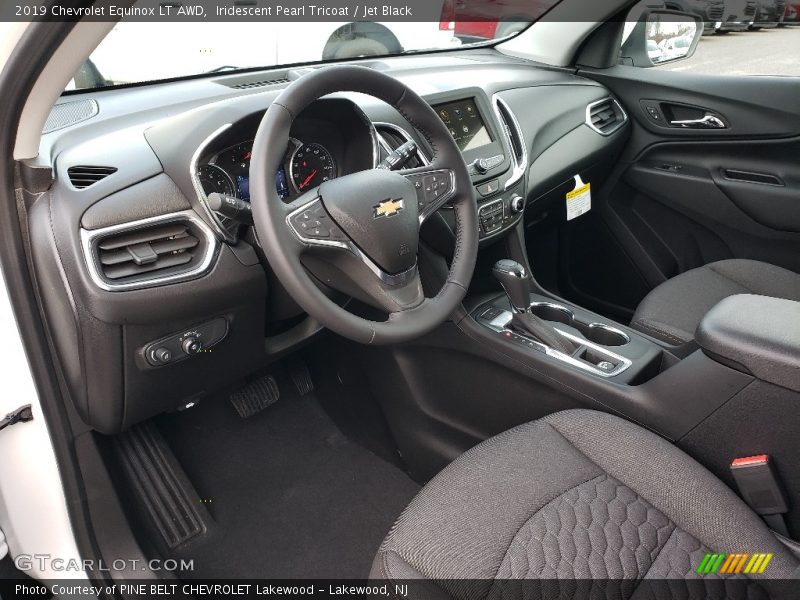 Iridescent Pearl Tricoat / Jet Black 2019 Chevrolet Equinox LT AWD