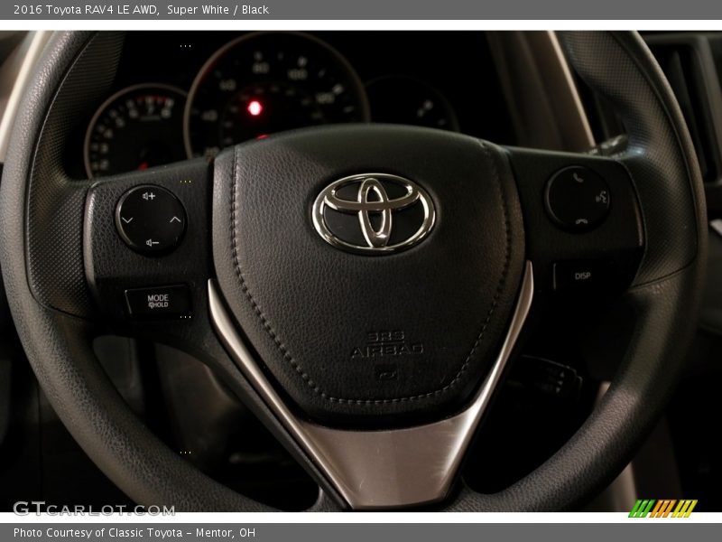 Super White / Black 2016 Toyota RAV4 LE AWD