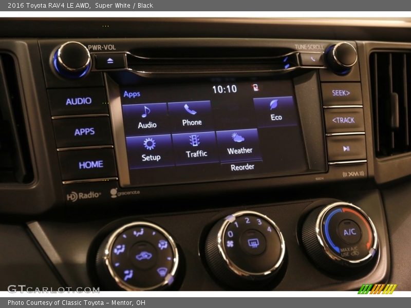 Super White / Black 2016 Toyota RAV4 LE AWD
