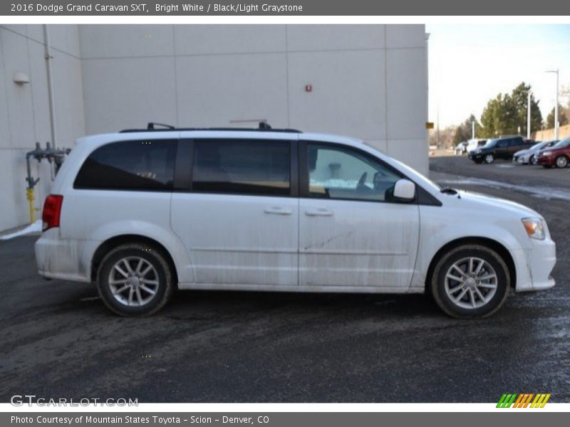 Bright White / Black/Light Graystone 2016 Dodge Grand Caravan SXT