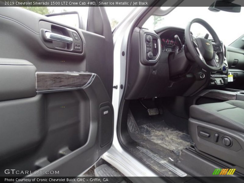 Silver Ice Metallic / Jet Black 2019 Chevrolet Silverado 1500 LTZ Crew Cab 4WD