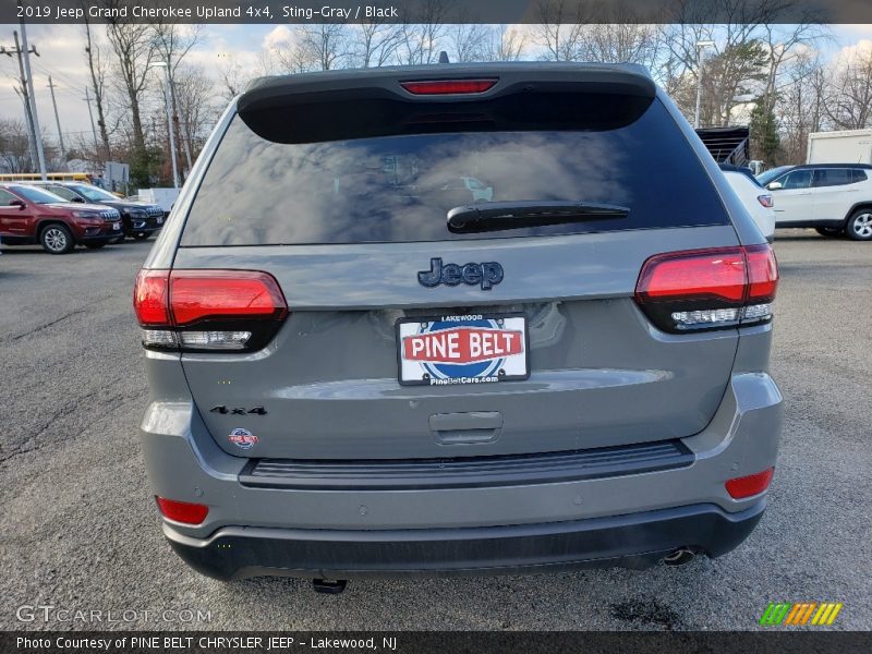 Sting-Gray / Black 2019 Jeep Grand Cherokee Upland 4x4